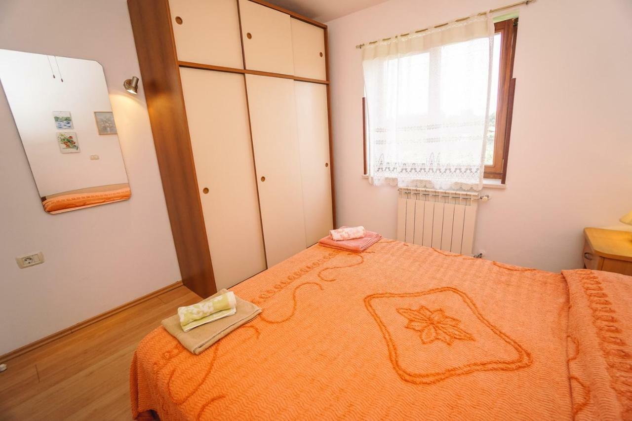 Apartment Sandra Umag Exteriör bild