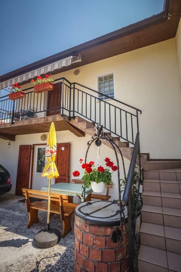Apartment Sandra Umag Exteriör bild