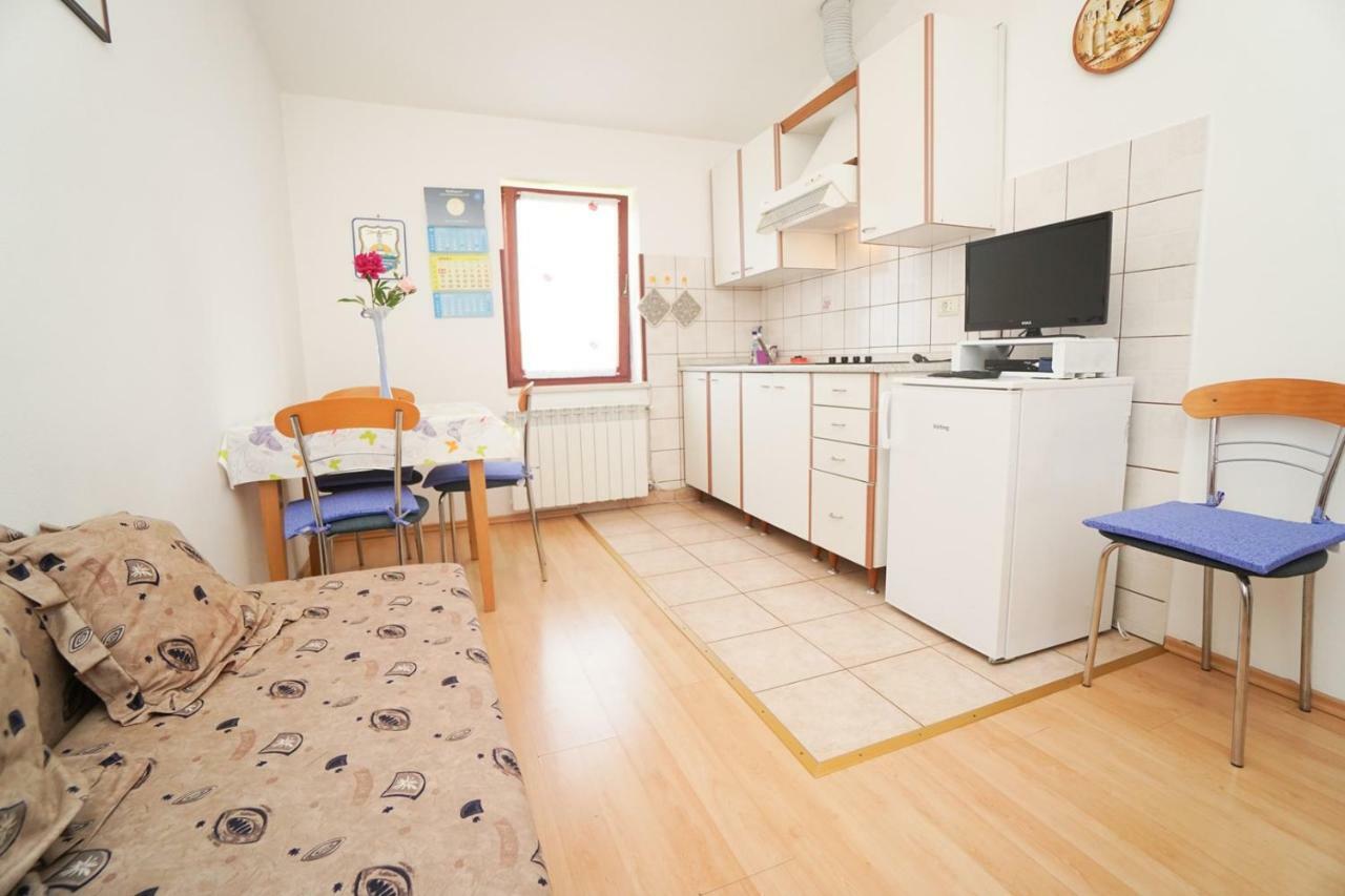 Apartment Sandra Umag Exteriör bild